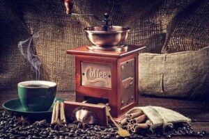 Best Coffee Grinder For Moka Pot Featured Image