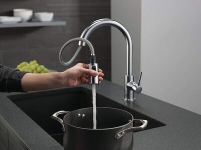 Delta Faucet Trinsic Brushed Nickel Kitchen Faucet